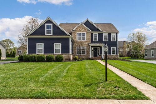 7242 New Albany Links Dr, New Albany, OH, 43054-8072 | Card Image