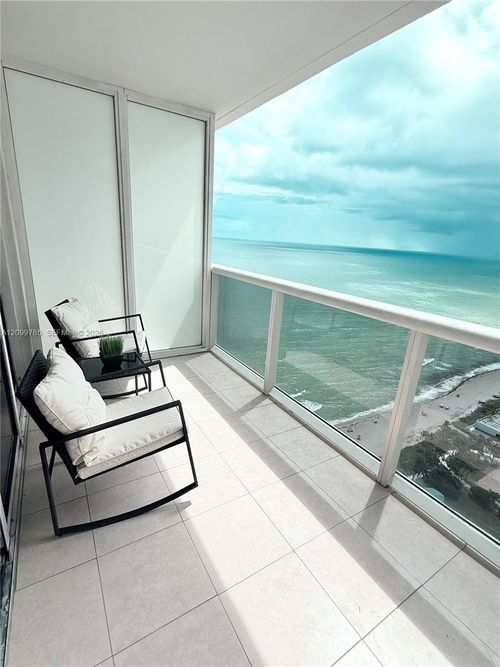 3705-1830 S Ocean Dr, Hallandale Beach, FL, 33009-7713 | Card Image