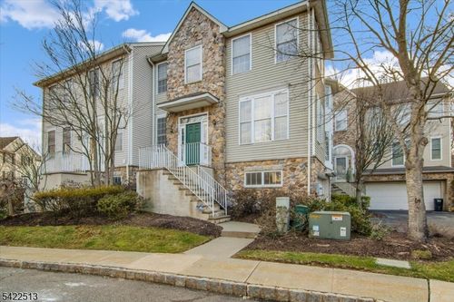 145 Arrowgate Dr, Randolph, NJ, 07869-5221 | Card Image