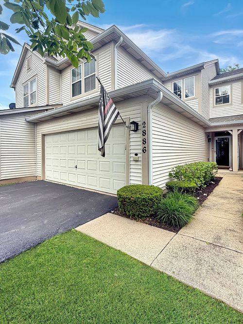 2886 Falling Waters Ln, Lindenhurst, IL, 60046-6779 | Card Image