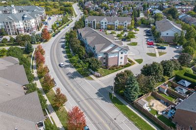 301 - 91 Aspen Springs Dr, Condo with 2 bedrooms, 1 bathrooms and 1 parking in Clarington ON | Image 3