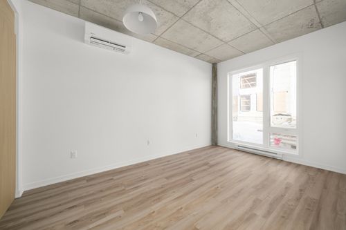 207-9435 Rue Jean-Milot, Montréal, QC, H8R0C9 | Card Image