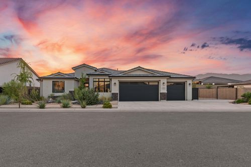 71 N Tabletop St, Washington, UT, 84780-3587 | Card Image