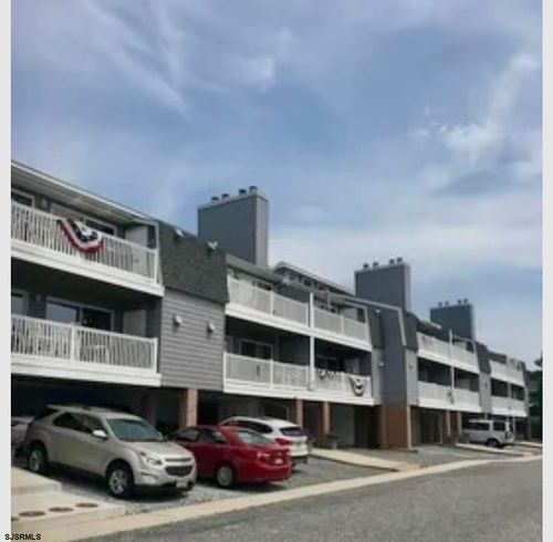 823 Periwinkle Dr, Ocean City, NJ, 08226-1865 | Card Image