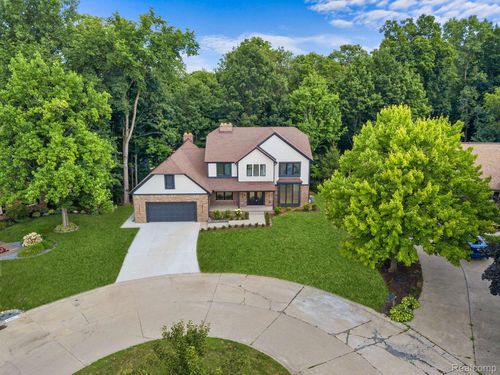42380 W Waterwheel Ct, Northville, MI, 48168-2257 | Card Image