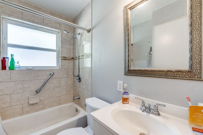 2217 Hackberry Dr, House other with 3 bedrooms, 2 bathrooms and null parking in Arlington TX | Image 4