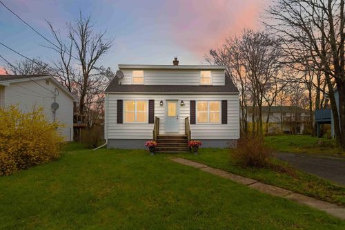 1691 St Margarets Bay Rd, Timberlea, NS, B3T1B4 | Card Image
