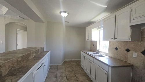 2301 Caplin St, Houston, TX, 77026-2018 | Card Image