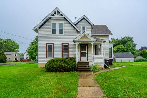 301 Milwaukee Rd, Clinton, WI, 53525-9481 | Card Image