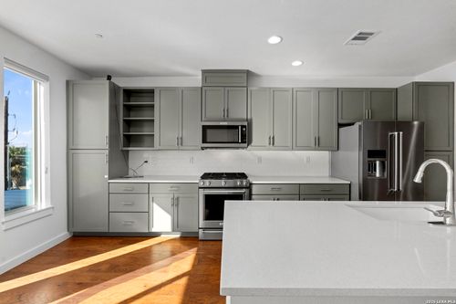 unit-602-102 Tendick, San Antonio, TX, 78209-7104 | Card Image