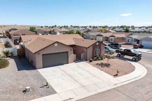 4700 Emerald Street, Farmington, NM, 87401 | Card Image