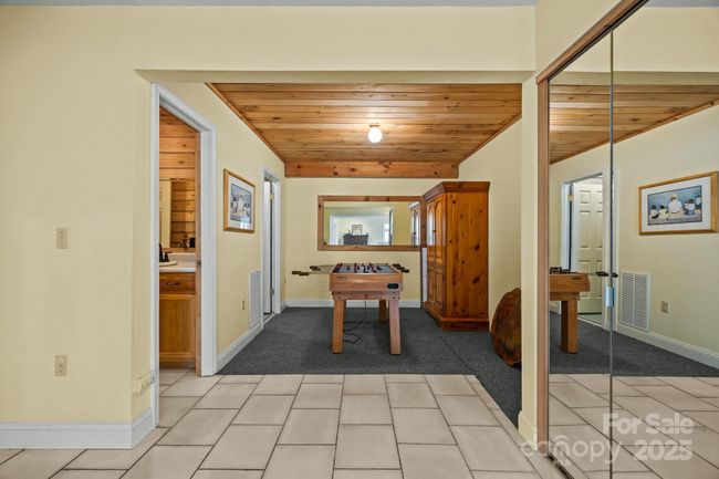63 Chestnut Forest Rd, House other with 3 bedrooms, 3 bathrooms and null parking in Fairview NC | Image 43