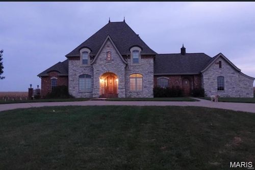 2662 N Highway 79, Elsberry, MO, 63343-3722 | Card Image