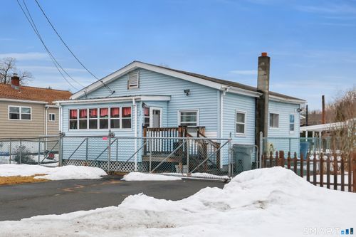30 Bartlett St, Plainville, CT, 06062-3121 | Card Image