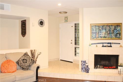 unit-2-7904 Topanga Canyon Blvd, Canoga Park, CA, 91304-4753 | Card Image