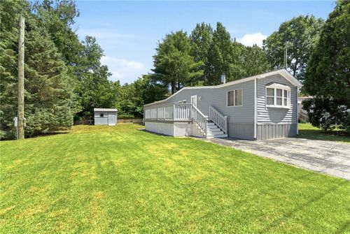 61 Oak Ter, Mapleville, RI, 02839-1171 | Card Image