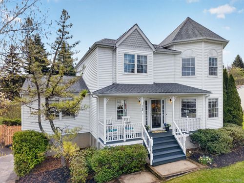 13 William Close, Warwick, NY, 10990-3640 | Card Image