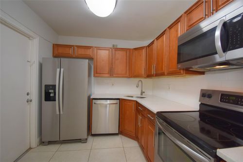 apt-119c-9 Ne 19th Ct, WILTON MANORS, FL, 33305-1055 | Card Image