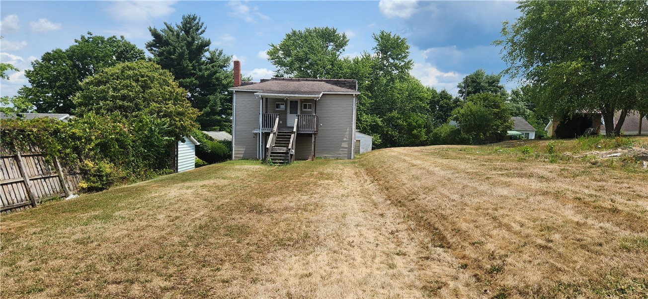 Washington St, Masontown, PA 15461