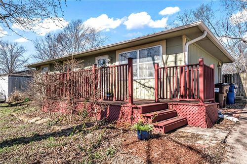 2727 Rawhide Ln, Lawrence, KS, 66046-5163 | Card Image