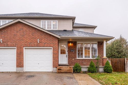 61 Schueller St, Kitchener, ON, N2K3W2 | Card Image
