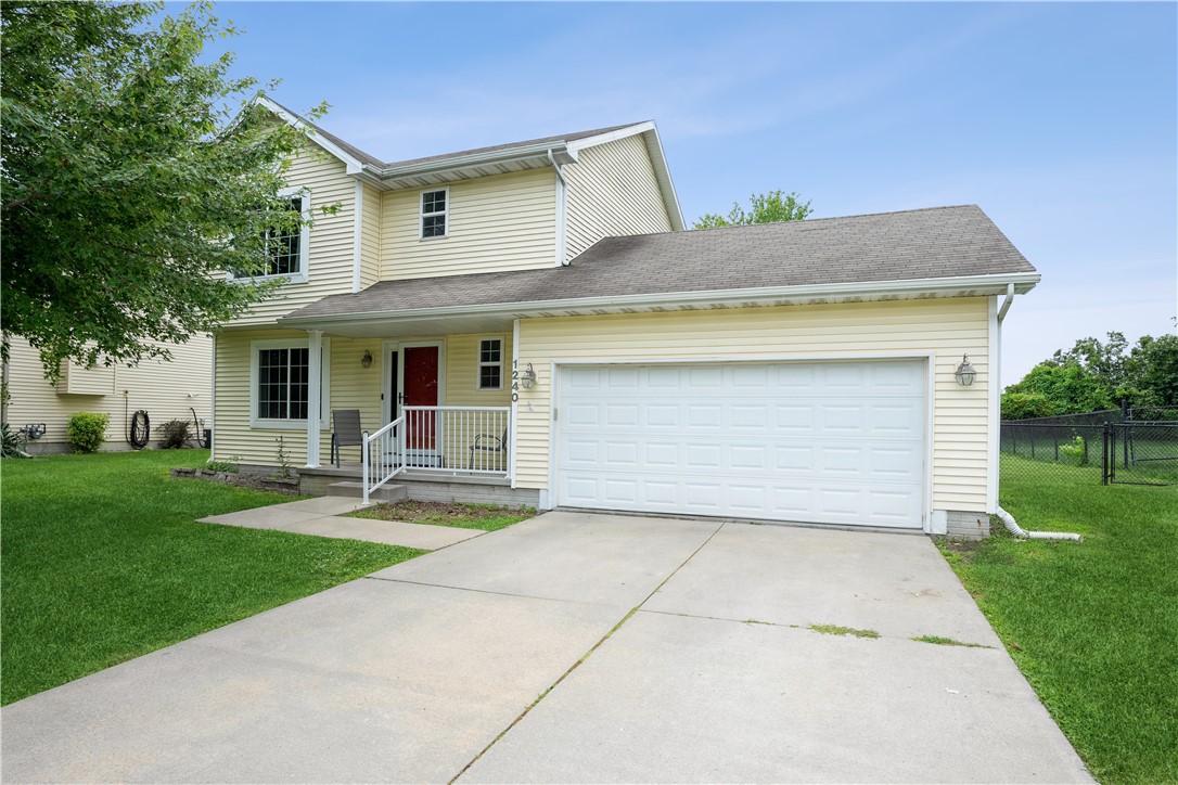 Sunset Dr, Carlisle, IA 50047