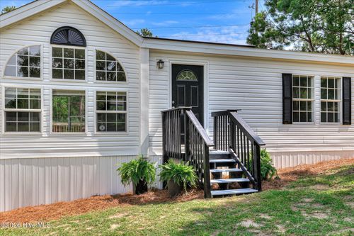 124 Ridgeland Dr, North Augusta, SC, 29841-9201 | Card Image