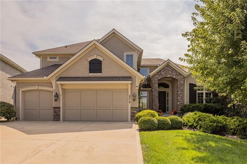 9519 W 151st Ter, Overland Park, KS, 66221-8239 | Card Image