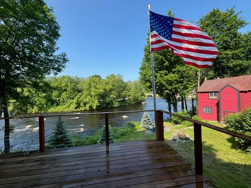 24 Ramsdell Road, Henniker, NH, 03242 | Card Image