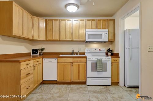 b-8-2210 Sentry Dr, Anchorage, AK, 99507-5352 | Card Image