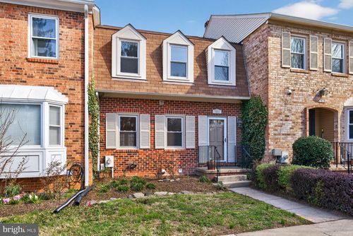 7521 Coddle Harbor Ln, POTOMAC, MD, 20854-3250 | Card Image