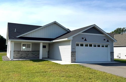 1710 Maple Leaf Ln, Litchfield, MN, 55355-4550 | Card Image