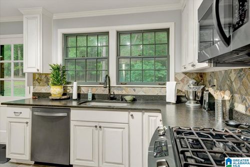 635 Dogwood Way, Leeds, AL, 35094-3153 | Card Image