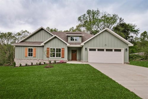 4 Forfar Dr, Bella Vista, AR, 72715-4406 | Card Image