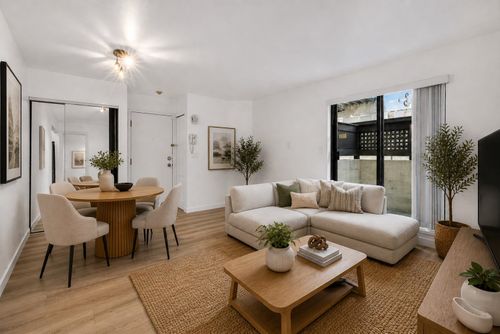101-8645 Osler St, Vancouver, BC, V6P4E6 | Card Image