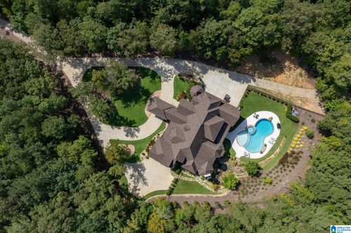 107 Cahaba Oaks Ln, Indian Springs, AL, 35124-1486 | Card Image