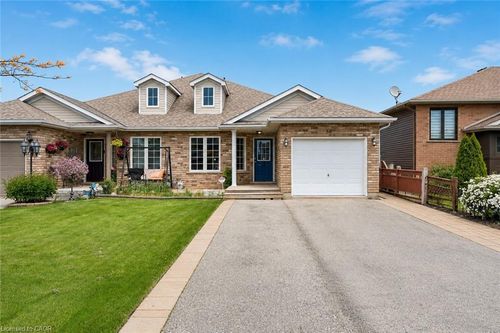 56 Golden Acres Drive, Smithville, ON, L0R2A0 | Card Image
