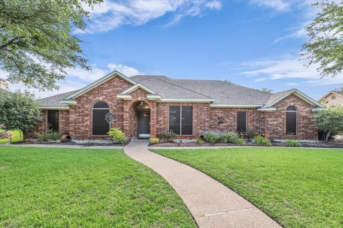 1304 Darbyton Dr, Hewitt, TX, 76643-3986 | Card Image