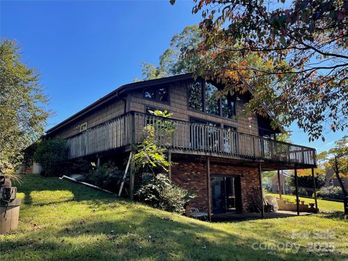 512 Twins Cove Rd, Taylorsville, NC, 28681-4045 | Card Image