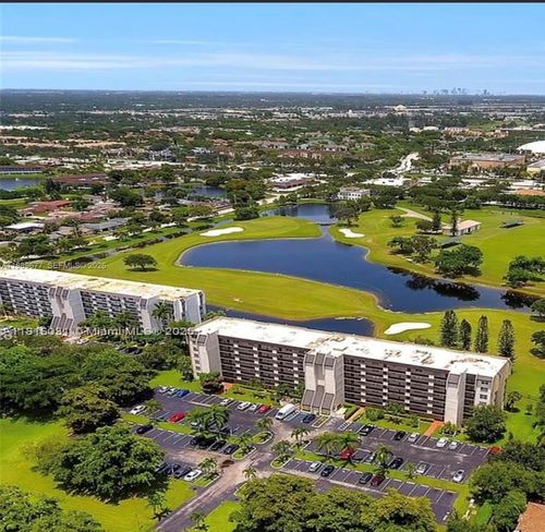 apt-209-3150 W Rolling Hills Cir, Davie, FL, 33328-1962 | Card Image