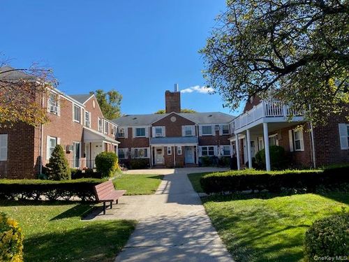 d-2-245-38 76th Avenue, New York, NY, 11426 | Card Image