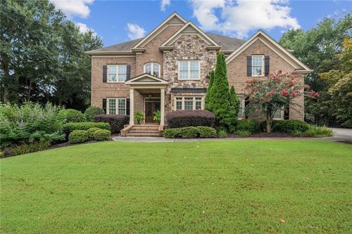 2327 Crimson King Dr, Braselton, GA, 30517-4020 | Card Image