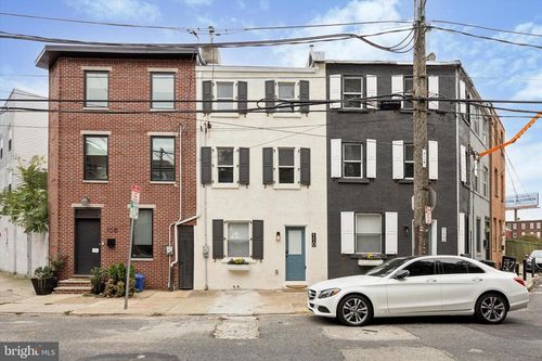 110 W Wildey St, PHILADELPHIA, PA, 19123-1613 | Card Image