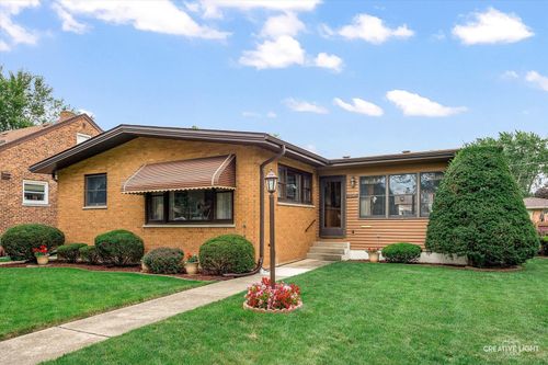 12045 Greenwood Ave, Blue Island, IL, 60406-1053 | Card Image