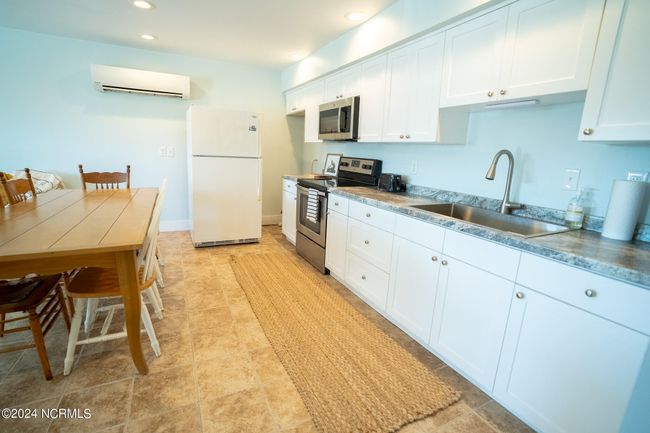 APT-15 - 109 Cedar Ln, Condo with 1 bedrooms, 1 bathrooms and null parking in Cedar Point NC | Image 8