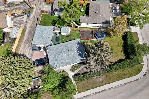 4803 Montana Cres Nw, Calgary, AB, T3B1E7 | Card Image