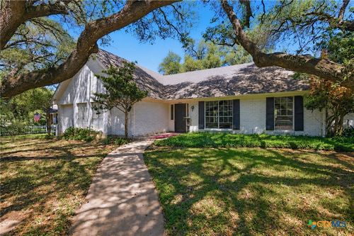 2804 E Loma Vista Avenue, Victoria, TX, 77901 | Card Image