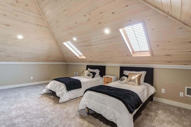 Upstairs Large Flex Room/Game room/Bonus Room/4th Bedroom | Image 42
