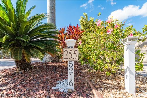 5216 Pineland Daisy Trl, Fort Myers, FL, 33905 | Card Image