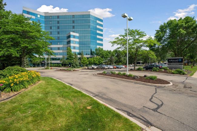 UNIT-318 - 5601 Smetana Dr, Condo with 1 bedrooms, 1 bathrooms and null parking in Minnetonka MN | Image 34